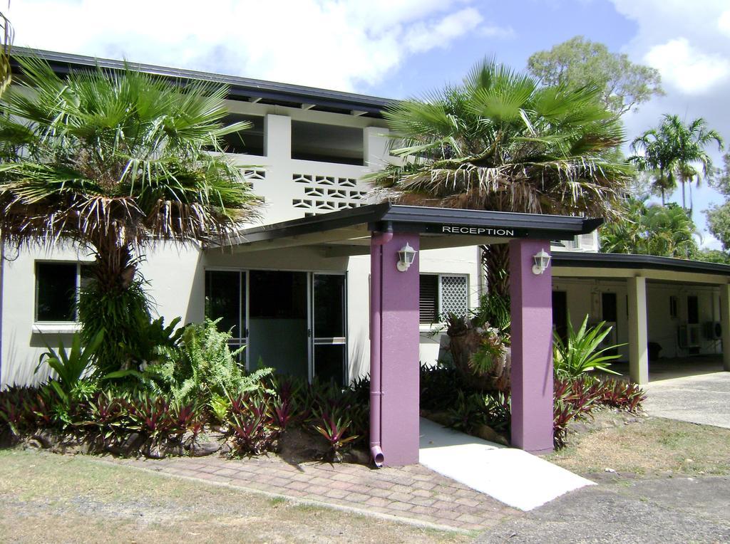 Bramston Beach Motel Exterior photo