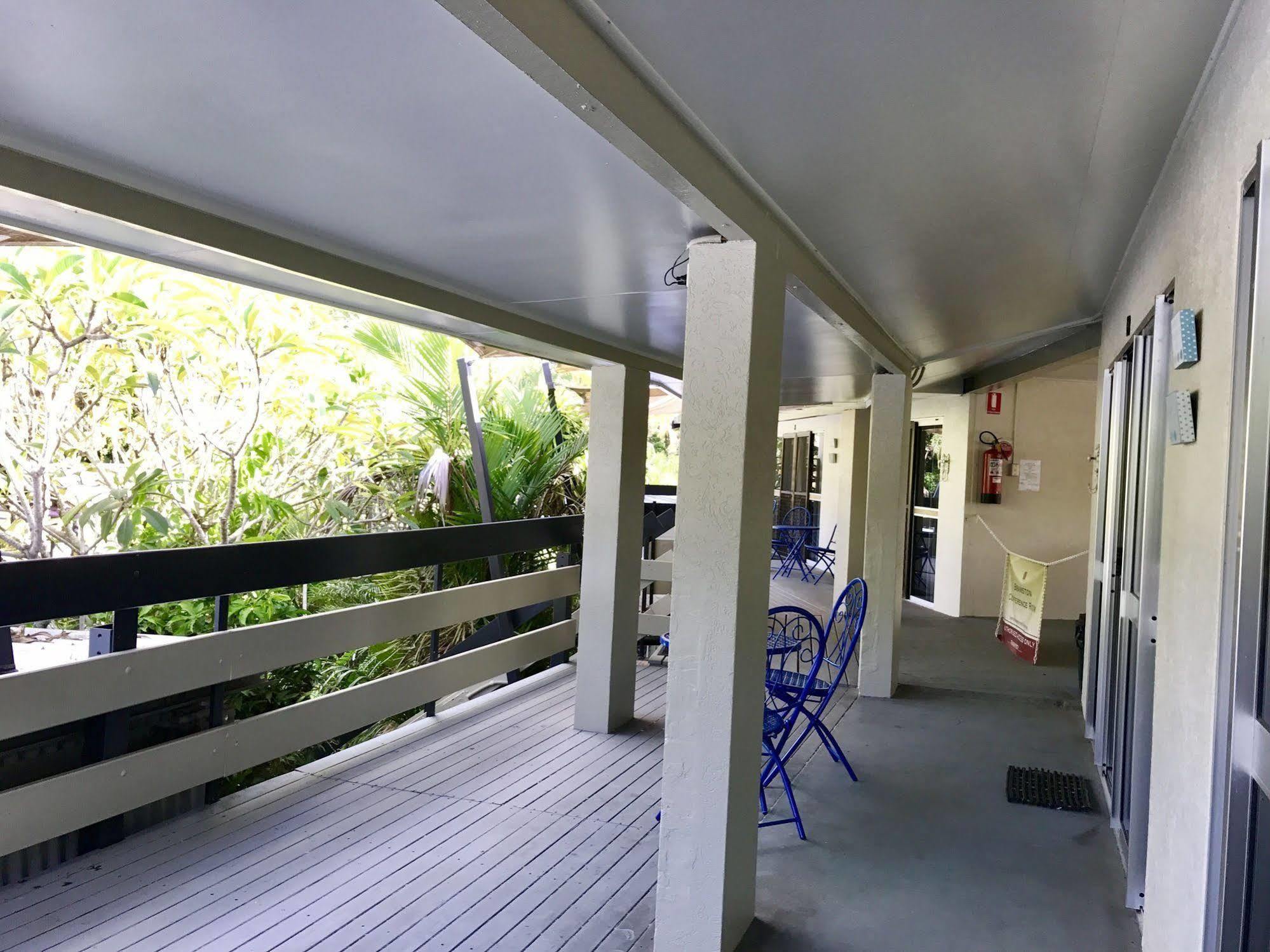 Bramston Beach Motel Exterior photo